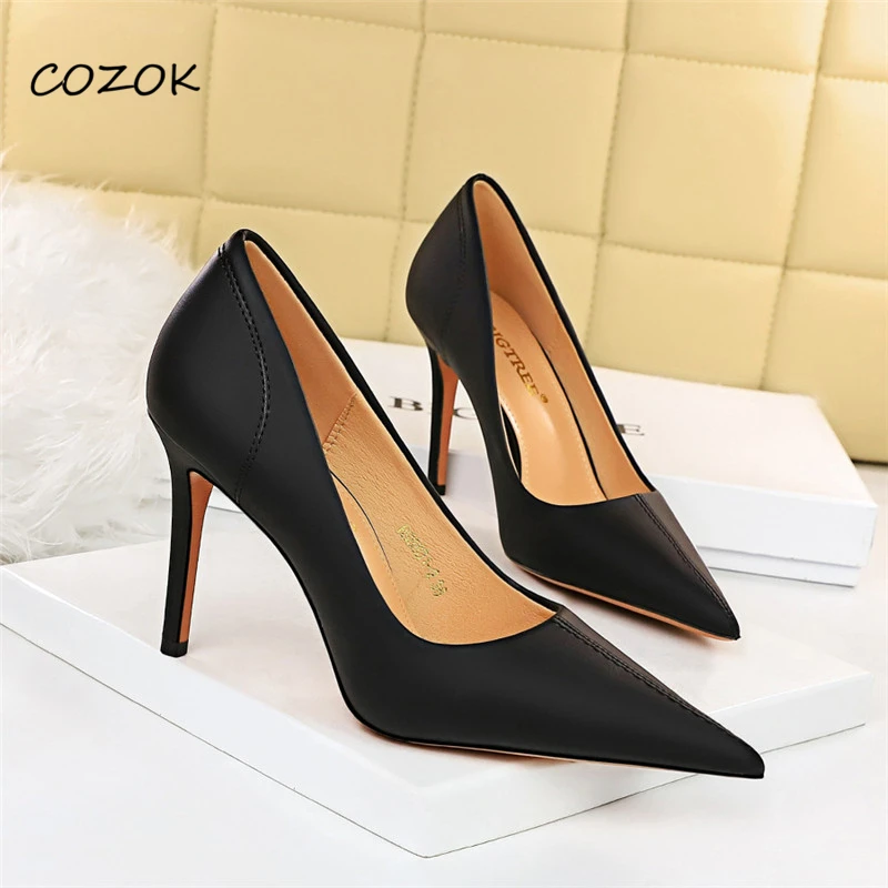 Женские классические туфли, винтажные туфли на очень высоком каблуке для женщин, пикантные Модные Повседневные туфли на высоком каблуке
Женские классические туфли, винтажные туфли на очень высоком каблуке для женщин, пикантные Модные Повседневные туфли на высоком каблуке