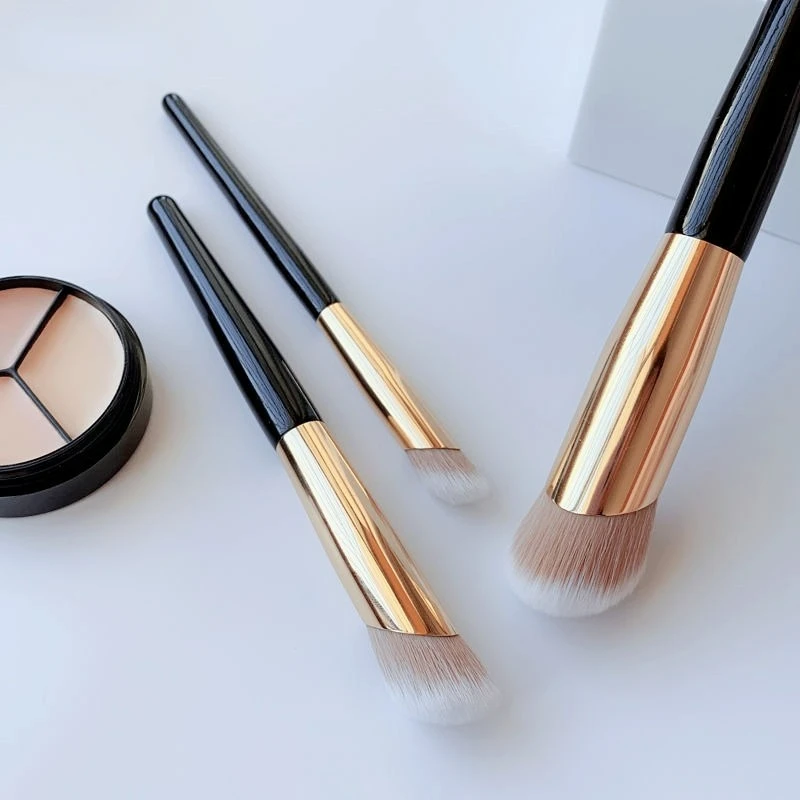 1/2/3Pcs Fashion Star Style Concealer Makeup Brushes Liquid Foundation BB Cream Dark Circles Tear Trough Round Make Up Tool
1/2/3Pcs Fashion Star Style Concealer Makeup Brushes Liquid Foundation BB Cream Dark Circles Tear Trough Round Make Up Tool