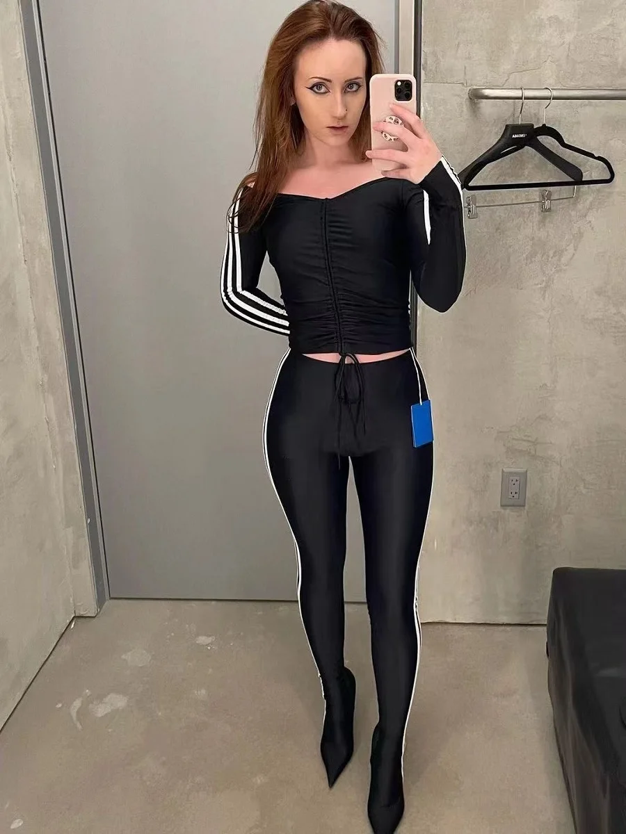 2023 Women's fashion shirt knitted striped tight -fitting corset women's long-sleeved T-shirt y2k clothes new high -quality bra
2023 Women's fashion shirt knitted striped tight -fitting corset women's long-sleeved T-shirt y2k clothes new high -quality bra