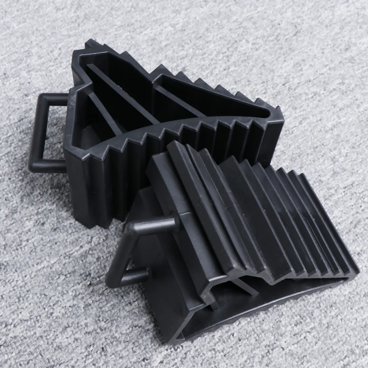 2 Pcs Rubber Car Stopper Control Heavy Duty Wheel Chock Tire Triangle Pad Tyre Support Parking Truck Curb
2 Pcs Rubber Car Stopper Control Heavy Duty Wheel Chock Tire Triangle Pad Tyre Support Parking Truck Curb