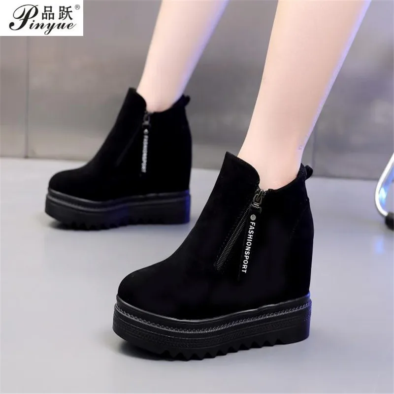 Woman Winter Warm Snow Boots Platform Leather Female Casual Shoes High Top Zipper Lady Fur Wedge Snow Boots
Woman Winter Warm Snow Boots Platform Leather Female Casual Shoes High Top Zipper Lady Fur Wedge Snow Boots