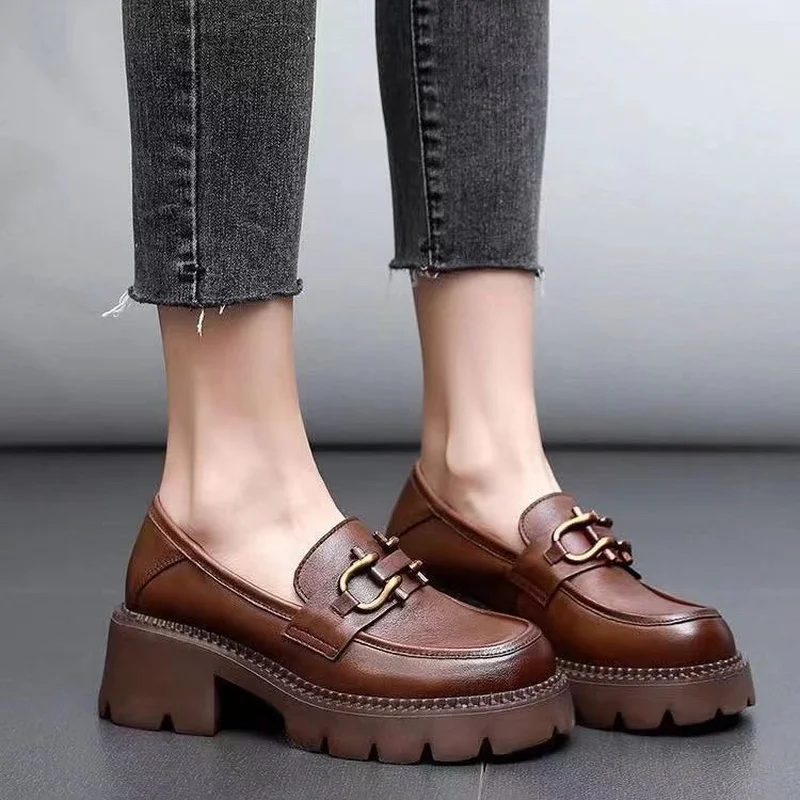 Black Retro Shoes Women's Autumn Fashion Comfortable Metal Decoration Thick Bottom Oxford Loafers Casual Boat Shoes Lolita Shoes
Black Retro Shoes Women's Autumn Fashion Comfortable Metal Decoration Thick Bottom Oxford Loafers Casual Boat Shoes Lolita Shoes