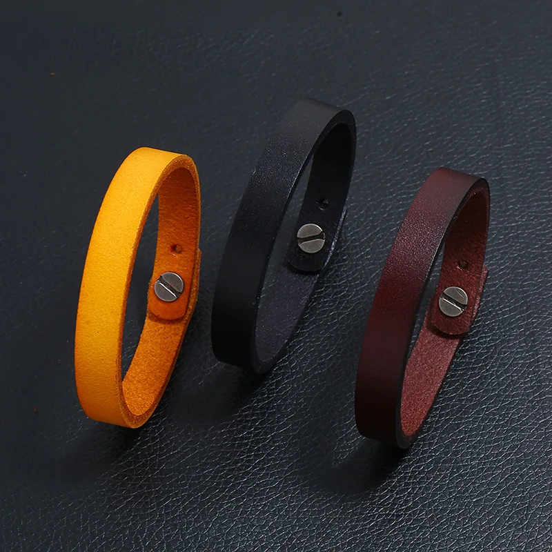 Vintage Style Solid Color Smooth Leather Bracelet All-Match Couple Wristband Men Women Hand Accessories Trendy Jewelry Gifts
Vintage Style Solid Color Smooth Leather Bracelet All-Match Couple Wristband Men Women Hand Accessories Trendy Jewelry Gifts