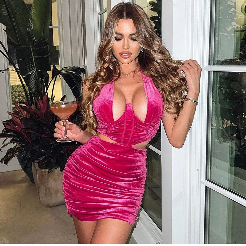 Halter Backless Cut Out Sexy Dress Women Sleeveless Red Velvet Party Dress Summer Ruched Mini Corset Dress Club Outfits
Halter Backless Cut Out Sexy Dress Women Sleeveless Red Velvet Party Dress Summer Ruched Mini Corset Dress Club Outfits