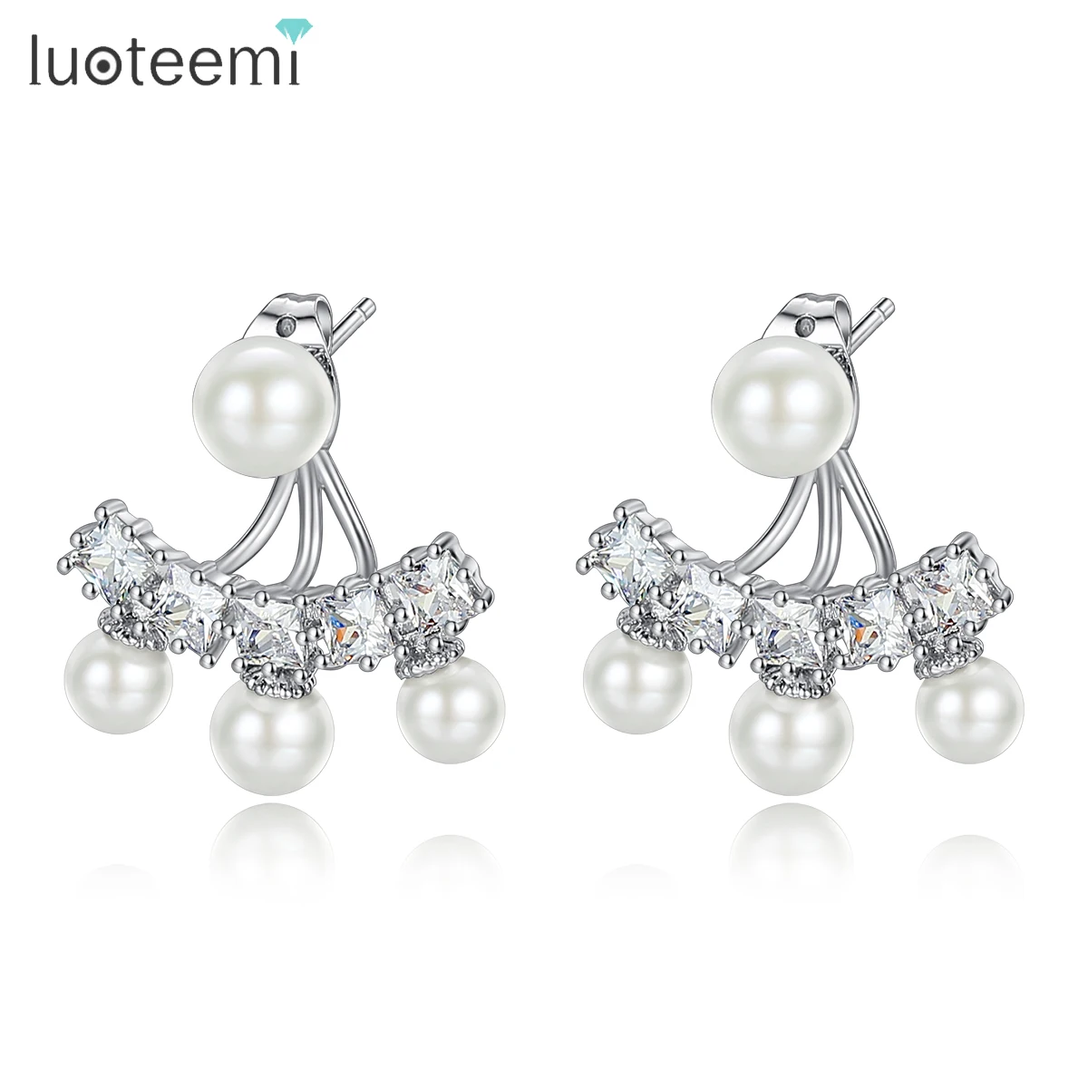 LUOTEEMI Removable Elegant White Pearl Stud Earrings for Women Bridal Sea Shell Pearl Earrings Wedding Bridal Jewelry Christmas
LUOTEEMI Removable Elegant White Pearl Stud Earrings for Women Bridal Sea Shell Pearl Earrings Wedding Bridal Jewelry Christmas