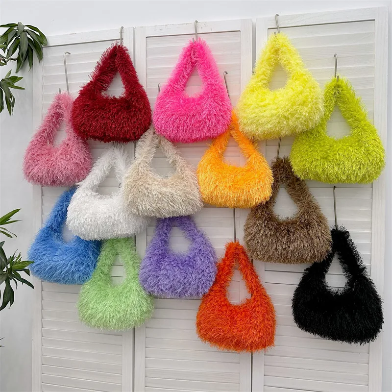Winter Women's Fashion Candy Color Faux Fur Small Handbag Cute Long Plush Bag Soft Warm Evening Bag Clutch Bag Sac A Main Femme
Winter Women's Fashion Candy Color Faux Fur Small Handbag Cute Long Plush Bag Soft Warm Evening Bag Clutch Bag Sac A Main Femme