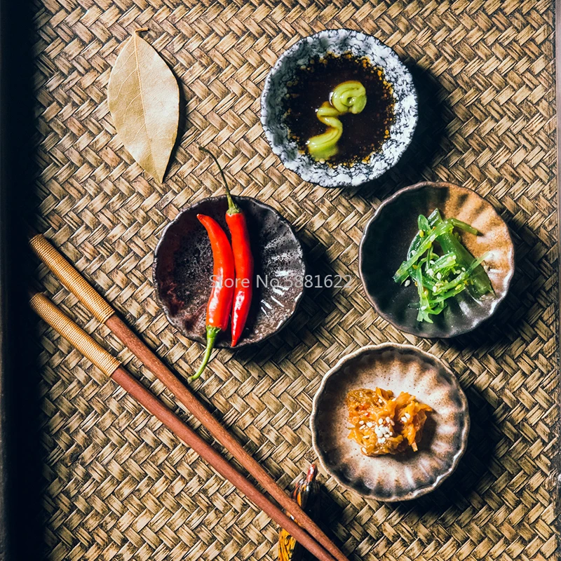 

Блюдо с хризантемой, блюдо для приправ в японском стиле, домашнее обеденное блюдо, блюдо с ароматом, креативная керамическая посуда, тарелка...