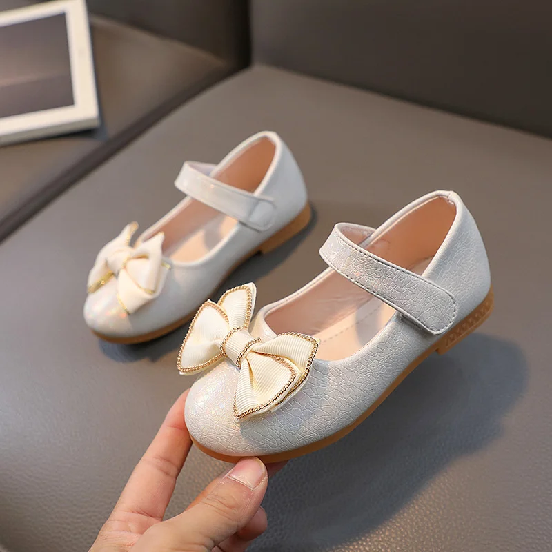 Children Casual Shoes Bow 2023 Solid Color Simple Versatile Hook & Loop Princess Shallow Mary Janes for Party Wedding Shows New
Children Casual Shoes Bow 2023 Solid Color Simple Versatile Hook & Loop Princess Shallow Mary Janes for Party Wedding Shows New