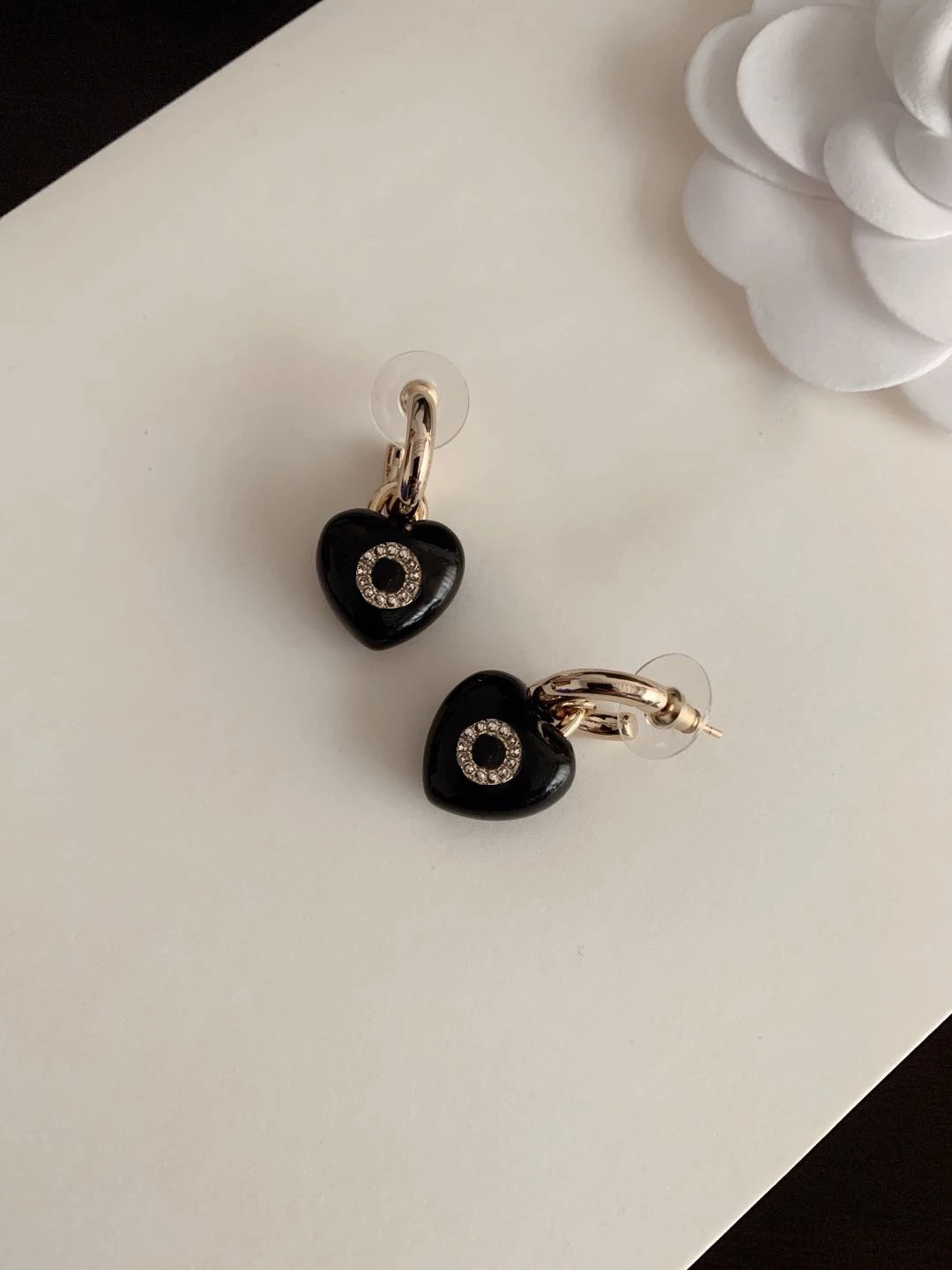 NEW IN2022 Fashion Resin Jewelry Earrings Top Quality Luxury Cute Lovely Water Drop Earrings Love EarringsEar Studs
NEW IN2022 Fashion Resin Jewelry Earrings Top Quality Luxury Cute Lovely Water Drop Earrings Love EarringsEar Studs