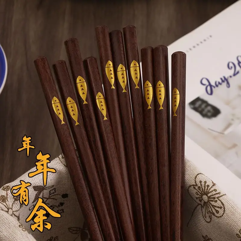 

Бесплатная доставка, 5 пар палочек для еды из твердой древесины, многоразовые резные палочки ручной работы в японском стиле, палочки для еды из натурального дерева с подарочной коробкой
