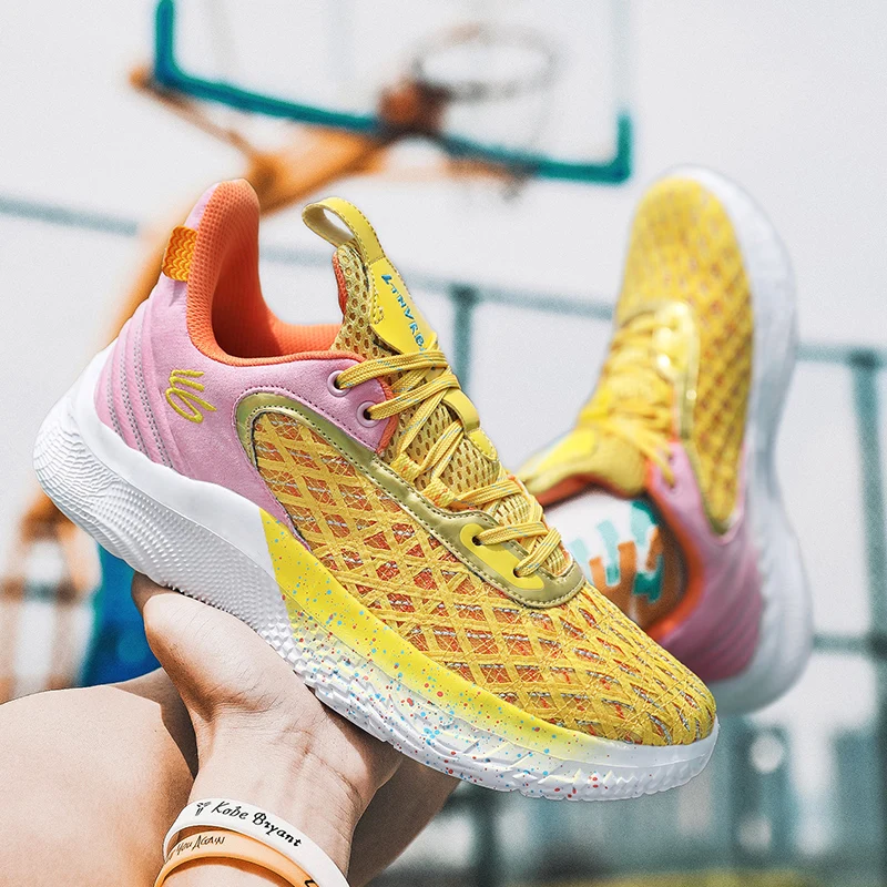 The new sports running basketball shoes combine sports and fashion, light, comfortable, tough and free to fly
The new sports running basketball shoes combine sports and fashion, light, comfortable, tough and free to fly