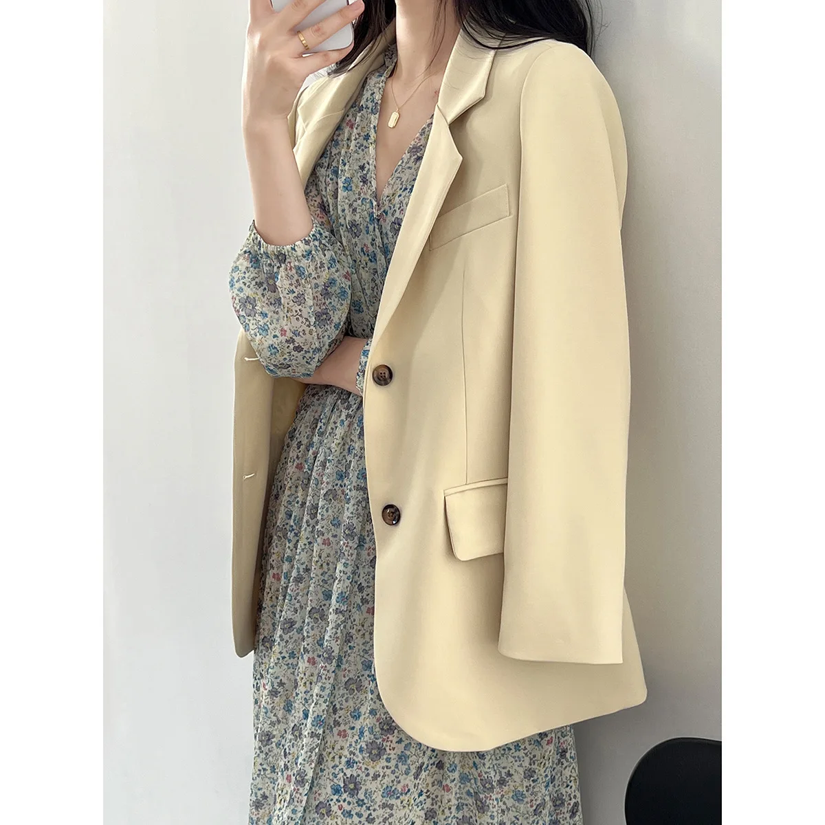HXJJP Spring Summer 2023 New Casual Loose Blazers Women's Oversized Long Sleeve Lapel Collar Work Office Suit Jacket Pockets
HXJJP Spring Summer 2023 New Casual Loose Blazers Women's Oversized Long Sleeve Lapel Collar Work Office Suit Jacket Pockets