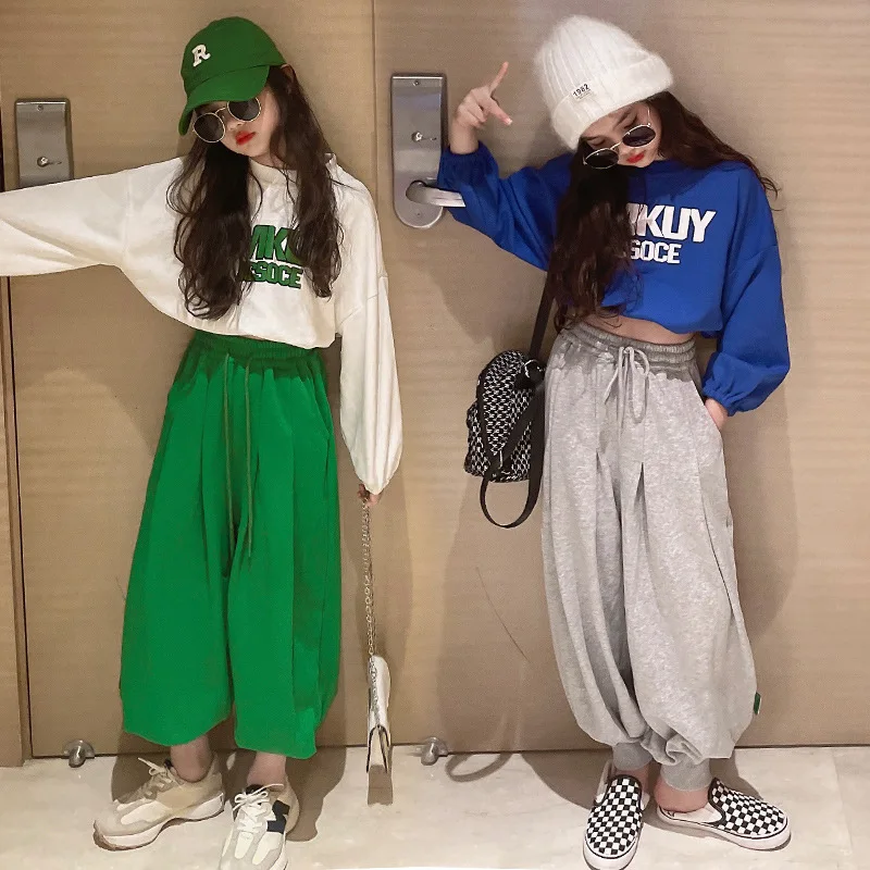 Teen Girls Autumn Clothes Set Fashion Crop Tops Loose Jogger Pants Streetwear Outfit 2pcs Kids Tracksuit 7 8 10 11 12 13 14 Year
Teen Girls Autumn Clothes Set Fashion Crop Tops Loose Jogger Pants Streetwear Outfit 2pcs Kids Tracksuit 7 8 10 11 12 13 14 Year