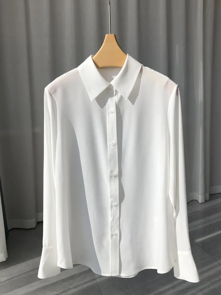 Spring Summer Women Fresh Shirt Silk Simple Turn-down Collar Single Breasted Long Sleeve 2023 New Blouse for OL 4 Colors
Spring Summer Women Fresh Shirt Silk Simple Turn-down Collar Single Breasted Long Sleeve 2023 New Blouse for OL 4 Colors