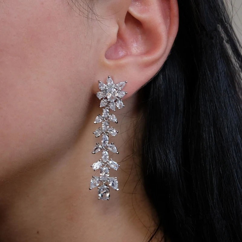 Huitan Sparkling Cubic Zirconia Long Hanging Earrings for Women Aesthetic Bridal Wedding Earrings High Quality Fashion Jewelry
Huitan Sparkling Cubic Zirconia Long Hanging Earrings for Women Aesthetic Bridal Wedding Earrings High Quality Fashion Jewelry