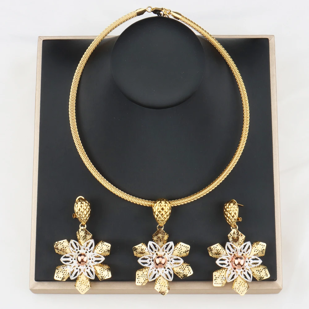 Fashion Jewelry Sets for Women Dubai Stud Earrings Gold Plated Necklace Set for Wedding Clothing Accessories Party Gift
Fashion Jewelry Sets for Women Dubai Stud Earrings Gold Plated Necklace Set for Wedding Clothing Accessories Party Gift