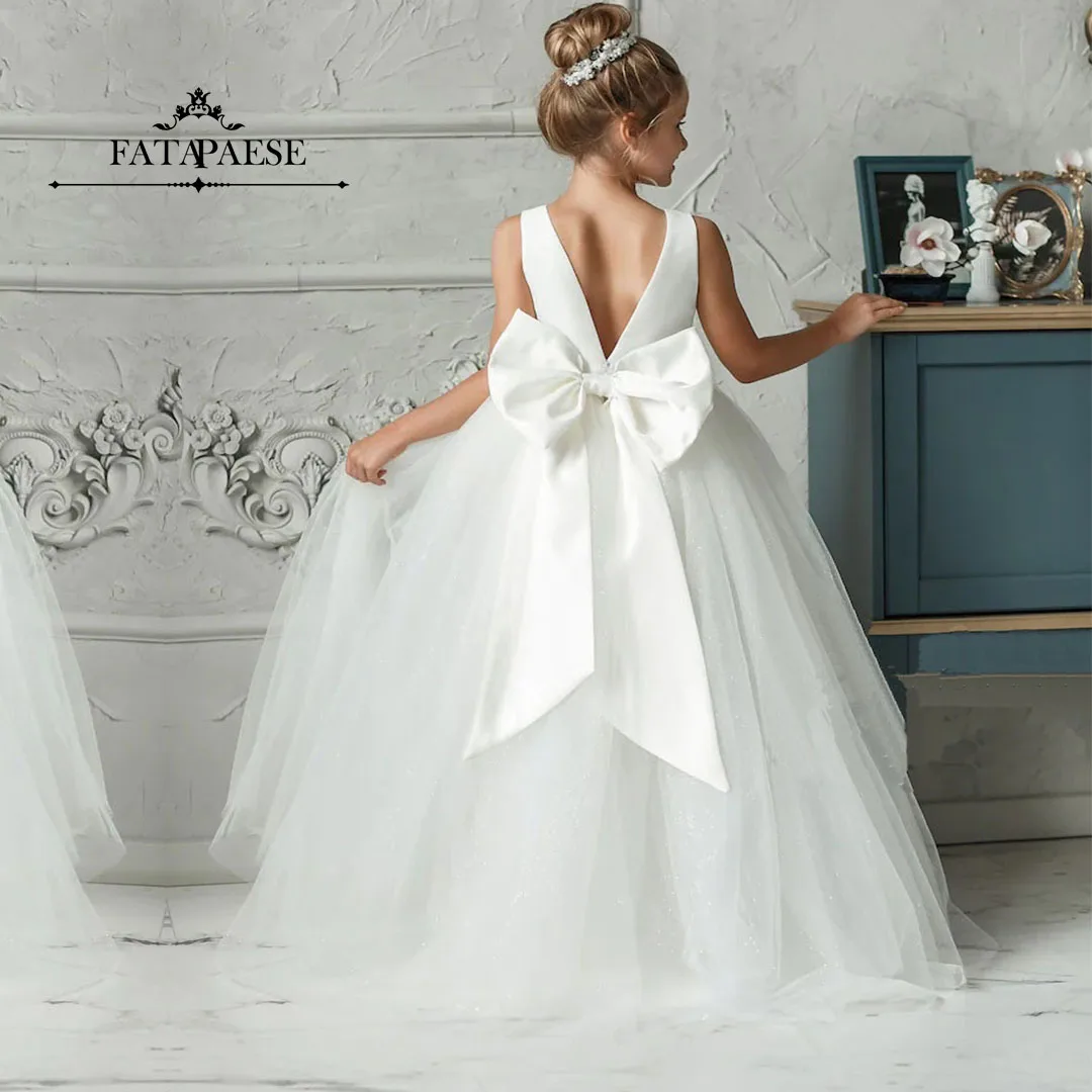 FATAPAESE Flower Girl Dress Princess Flower girl dresses, Ivory flower girl dress, Girl dress satin, Toddler dresses, Ball Gown
FATAPAESE Flower Girl Dress Princess Flower girl dresses, Ivory flower girl dress, Girl dress satin, Toddler dresses, Ball Gown