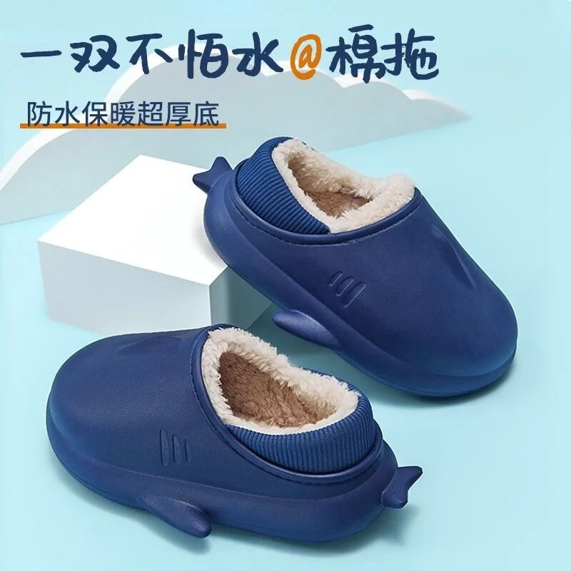 Роскошные брендовые оригинальные детские тапочки зимние теплые водонепроницаемые Нескользящие хлопковые туфли на толстой подошве для мал... 
Роскошные брендовые оригинальные детские тапочки зимние теплые водонепроницаемые Нескользящие хлопковые туфли на толстой подошве для мал...