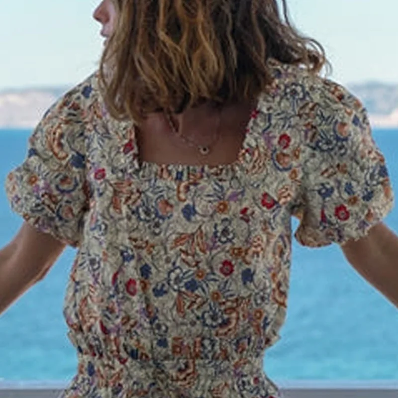 Women's Floral Stitching Square Neck Short Sleeve Top 2022 Summer Commuter All-match Baby Shirt Top Holiday women clothes
Women's Floral Stitching Square Neck Short Sleeve Top 2022 Summer Commuter All-match Baby Shirt Top Holiday women clothes