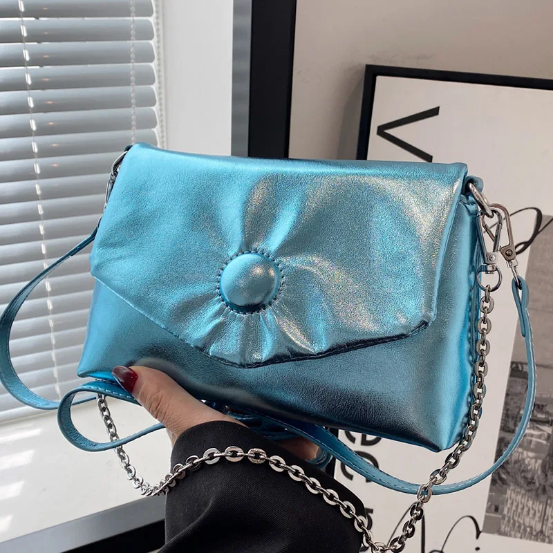 Women Gold Shiny Messenger Bags Armpit Bags Evening Clutch Handbag And Purse Fashion Envelope Hand Wallet Chain Shoulder Bags
Women Gold Shiny Messenger Bags Armpit Bags Evening Clutch Handbag And Purse Fashion Envelope Hand Wallet Chain Shoulder Bags