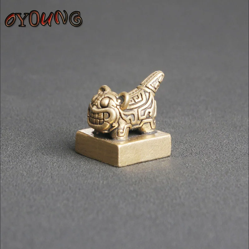 Винтажные латунные фигурки сома, миниатюрные настольные украшения фэн-шуй, поделки, имитация чая с рыбой, аксессуары для домашнего питомца
Винтажные латунные фигурки сома, миниатюрные настольные украшения фэн-шуй, поделки, имитация чая с рыбой, аксессуары для домашнего питомца