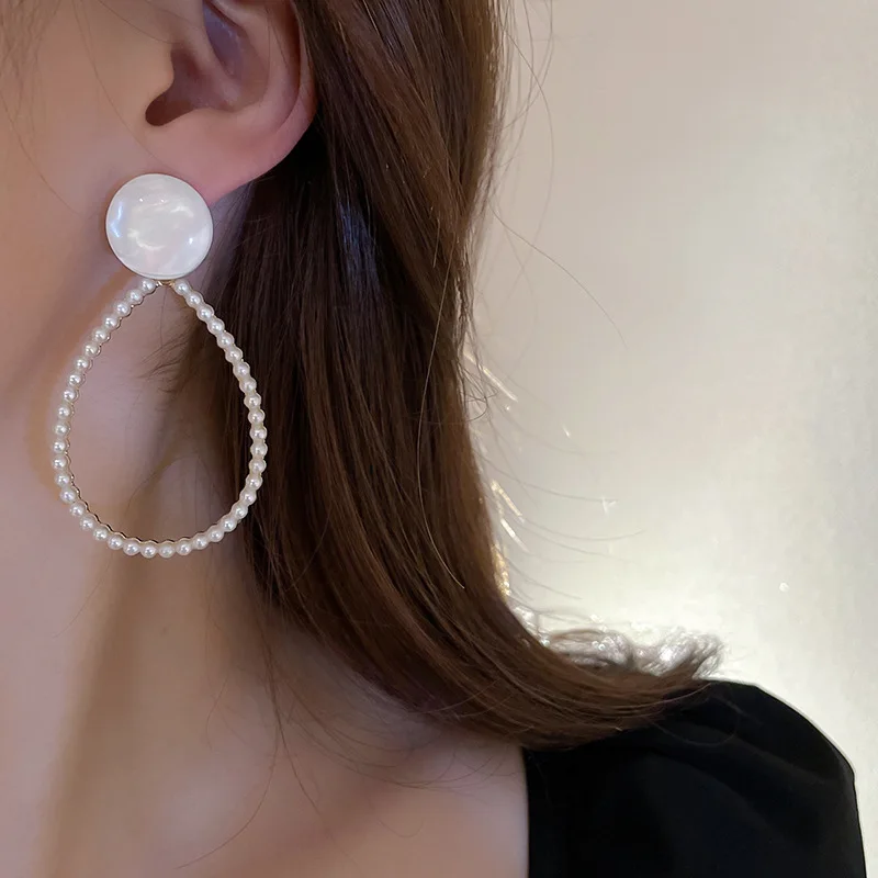 New Statement Big Hollow Waterdrop Earrings For Women 2022 Fashion Jewelry Shell Acrylic Pearl Dangle Pendientes Mujer Brincos
New Statement Big Hollow Waterdrop Earrings For Women 2022 Fashion Jewelry Shell Acrylic Pearl Dangle Pendientes Mujer Brincos