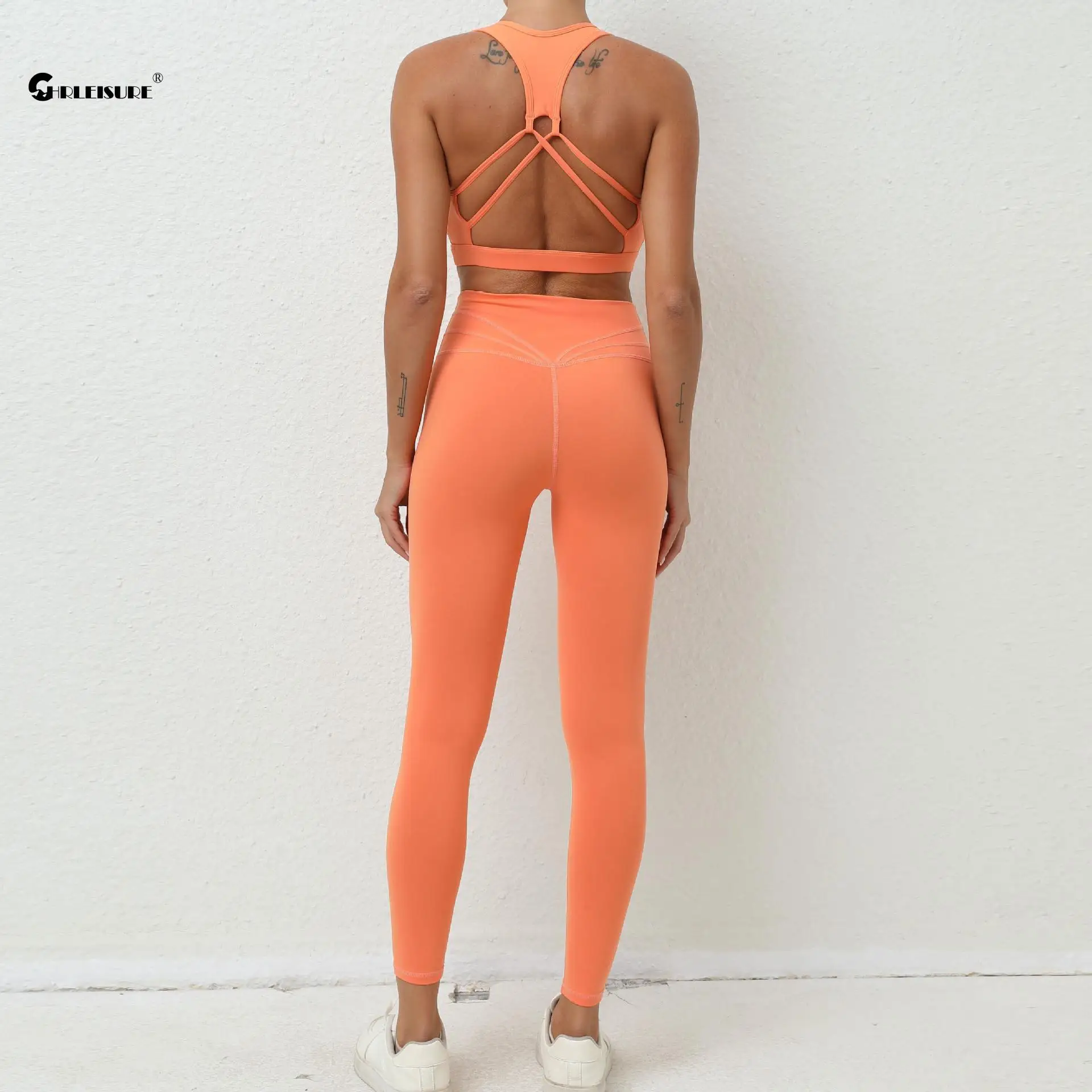 CHRLEISURE Fan Shaped Yoag бесшовный костюм для фитнеса женский Быстросохнущий Спортивный комплект дышащая эластичная спортивная одежда
CHRLEISURE Fan Shaped Yoag бесшовный костюм для фитнеса женский Быстросохнущий Спортивный комплект дышащая эластичная спортивная одежда