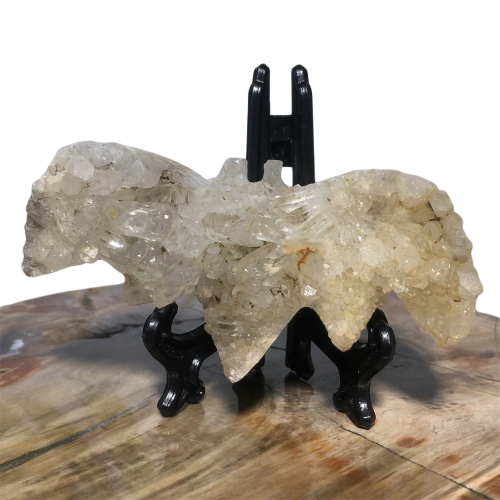 

Natural Quartz Crystal Cluster Hand Carved Bat Craft Collection Mineral Stone Gem Specimen Halloween Decoration Chakra Healing