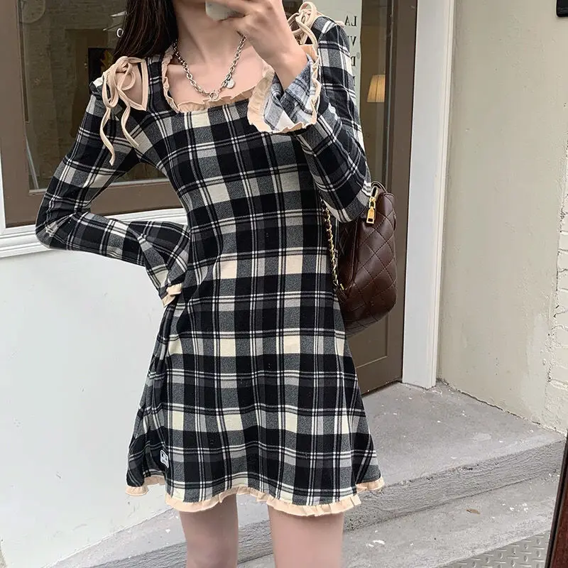 HOUZHOU Plaid Mini Dress Women Kawaii Ruffles Long Sleeve Dresses Off The Shoulder Y2k Streetwear High Street Black Bandage Robe
HOUZHOU Plaid Mini Dress Women Kawaii Ruffles Long Sleeve Dresses Off The Shoulder Y2k Streetwear High Street Black Bandage Robe