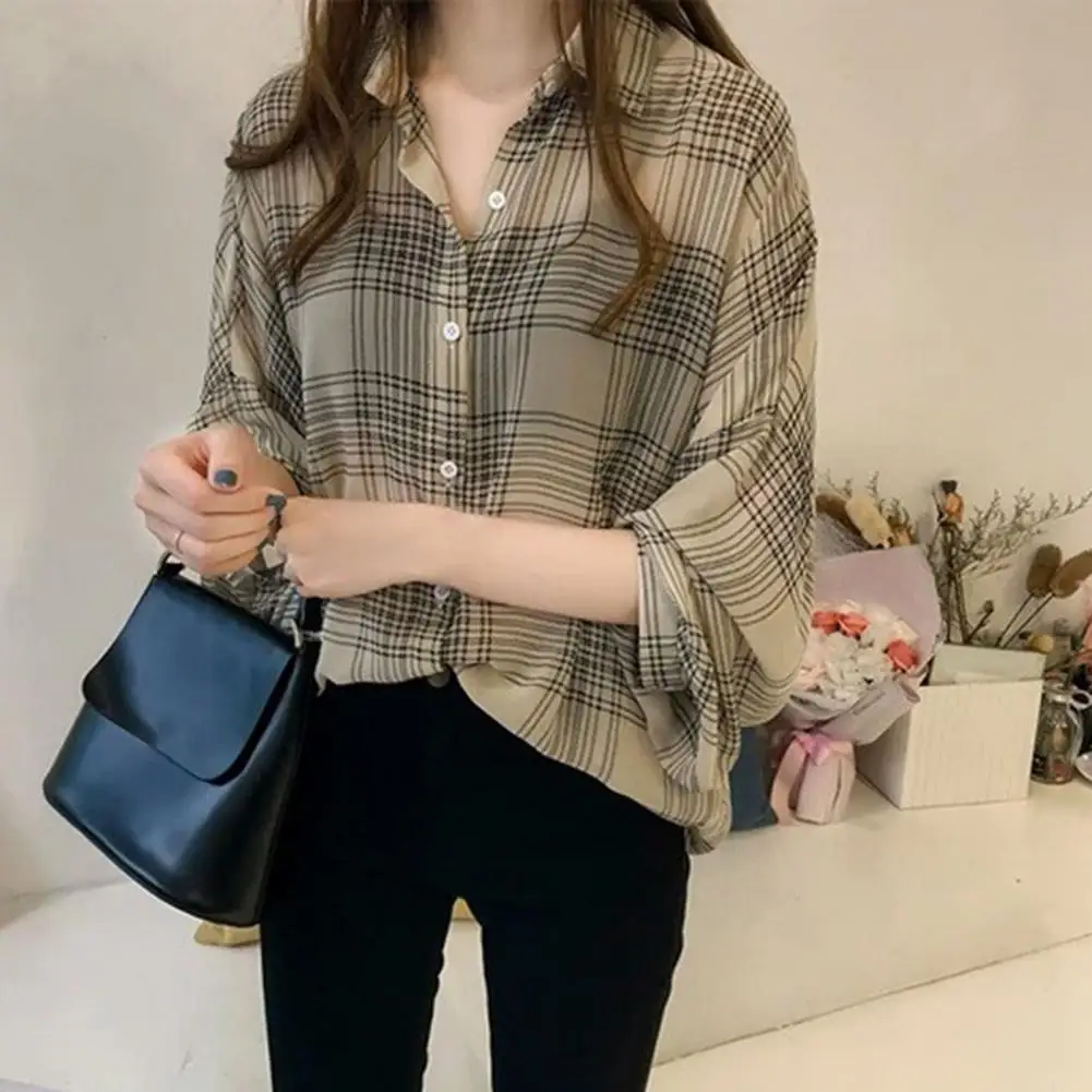 Charming Ladies Blouse Lapel Korean Style Shrink Resistant Trendy Classic Plaid Printing Lady Shirt
Charming Ladies Blouse Lapel Korean Style Shrink Resistant Trendy Classic Plaid Printing Lady Shirt
