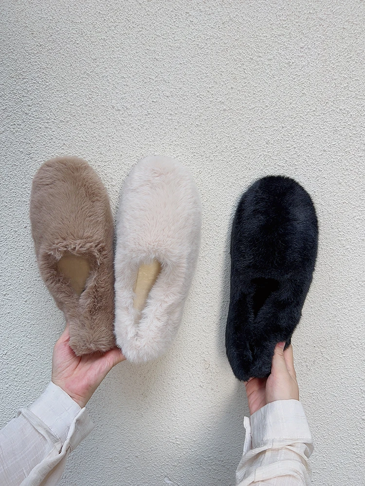 Shoes Woman 2023 Slippers Flat Pantofle Fur Flip Flops Flock New Plush Rubber Rome PU Basic Fabric Slides Flock Flat Shoes Femal
Shoes Woman 2023 Slippers Flat Pantofle Fur Flip Flops Flock New Plush Rubber Rome PU Basic Fabric Slides Flock Flat Shoes Femal