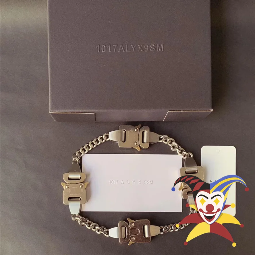 Ожерелье из нержавеющей стали, 4 пряжки
Ожерелье из нержавеющей стали, 4 пряжки