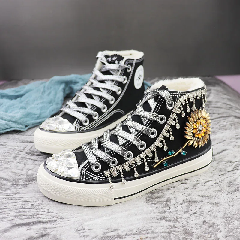 New Autumn and Winter Women's Shoes Cotton Velvet Padded Canvas Shoes Heavy Cotton High-top Canvas Shoes Women Sneaker
New Autumn and Winter Women's Shoes Cotton Velvet Padded Canvas Shoes Heavy Cotton High-top Canvas Shoes Women Sneaker