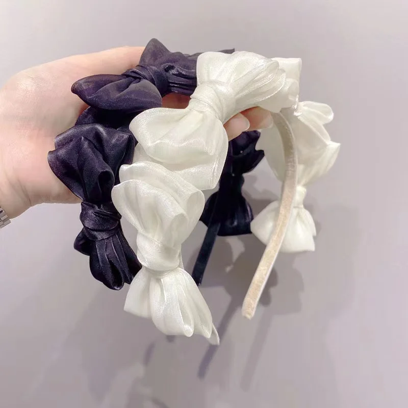 Retro French hair hoop fairy small fragrance bow Korean high-end fairy hair accessories temperament high head headband
Retro French hair hoop fairy small fragrance bow Korean high-end fairy hair accessories temperament high head headband