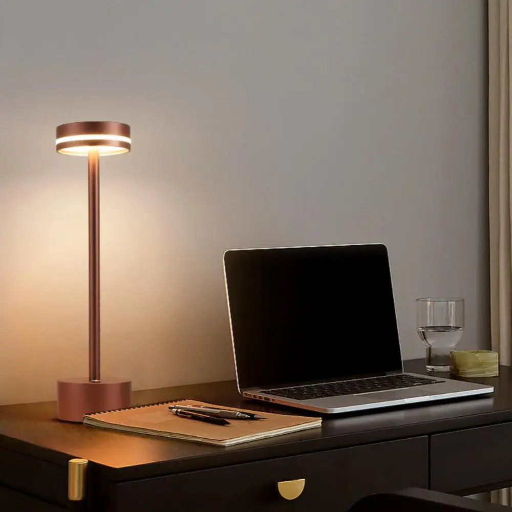 Restaurant Bedroom Dormitory Atmosphe Lamp Cordless Bedside Led Gold Led Night Light Modern Wholesale Table Lamp 2023 Desk Lamp
Restaurant Bedroom Dormitory Atmosphe Lamp Cordless Bedside Led Gold Led Night Light Modern Wholesale Table Lamp 2023 Desk Lamp