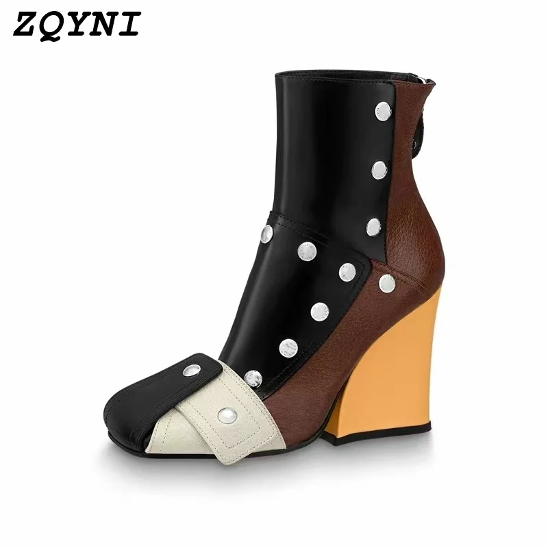 Luxury Women's T Boots Riveted High Heels Square Pointed Wedge European Style 2022 Large 34-43
Luxury Women's T Boots Riveted High Heels Square Pointed Wedge European Style 2022 Large 34-43