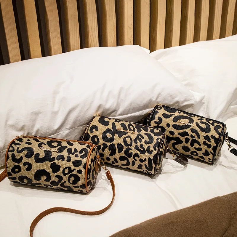 Leopard print cylinder bag new trendy women's bag one-piece printed shoulder bag
Leopard print cylinder bag new trendy women's bag one-piece printed shoulder bag