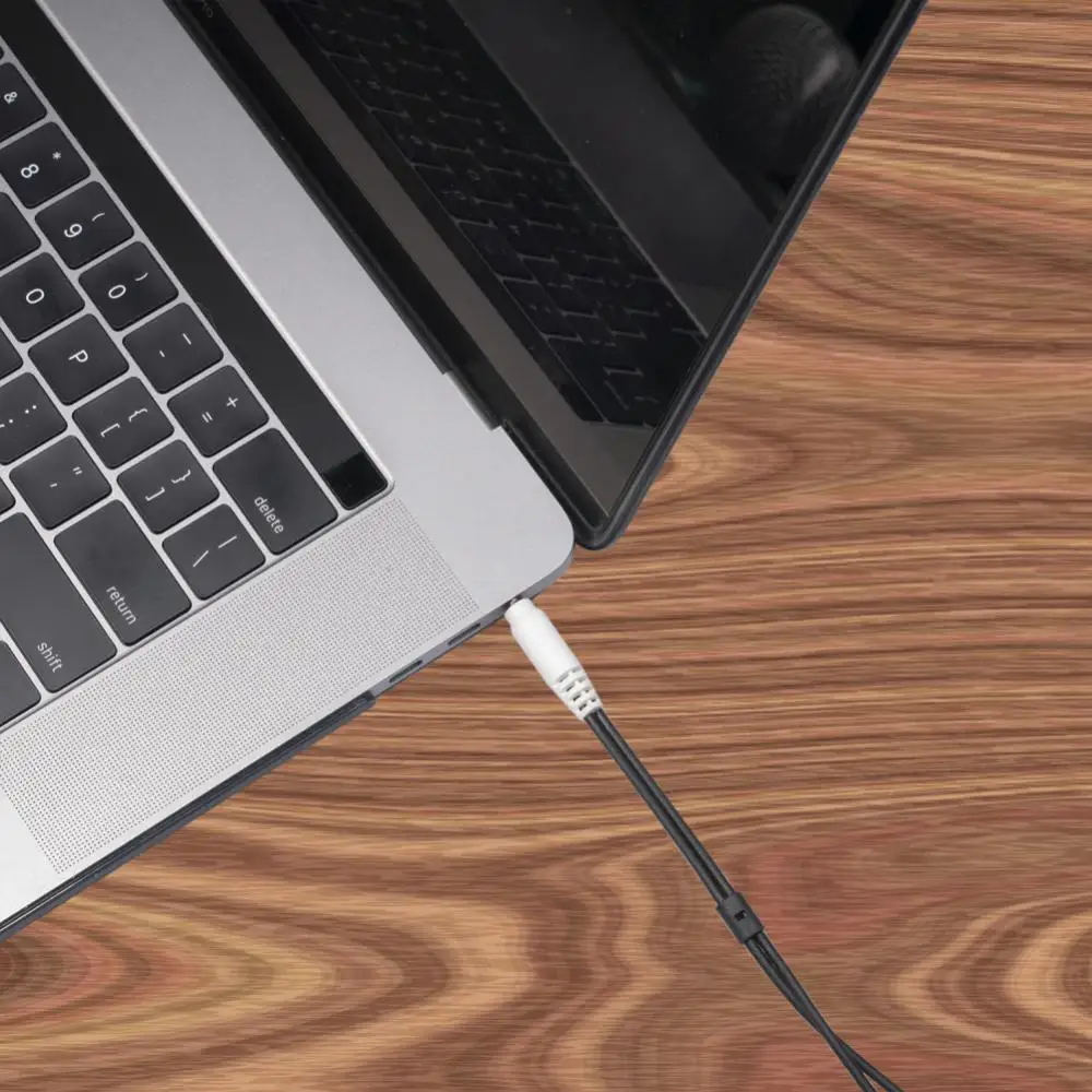 Robust And Durable 3.5mm One Point Two Tensile Strength Microphone Splitter Headphone Adapter Compatible With A Wide Range
Robust And Durable 3.5mm One Point Two Tensile Strength Microphone Splitter Headphone Adapter Compatible With A Wide Range