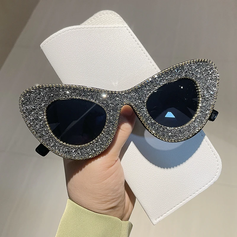 Vintage Cat eye Sunglasses Women Luxury Brand Bling Rhinestone Prescription glasses 2022 Eyewear Gafas De Sol
Vintage Cat eye Sunglasses Women Luxury Brand Bling Rhinestone Prescription glasses 2022 Eyewear Gafas De Sol