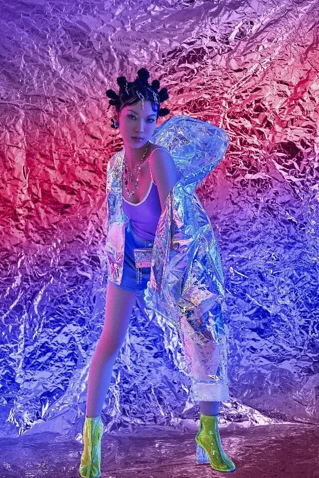 Лазерная голограмма Светоотражающая Радужная шикарная куртка для съемки диджея клуба ТВ шоу певцов музыкальный фестиваль Горячие костюмы
Лазерная голограмма Светоотражающая Радужная шикарная куртка для съемки диджея клуба ТВ шоу певцов музыкальный фестиваль Горячие костюмы