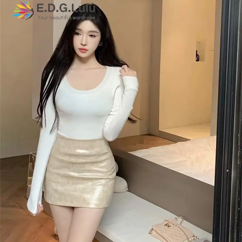 EDGLuLu Womens 2 Piece Outfit Set Round Neck Long Sleeved White Knit Shirt Top+Pu Leather Mini Skirt Suit Two Piece Set 1020
EDGLuLu Womens 2 Piece Outfit Set Round Neck Long Sleeved White Knit Shirt Top+Pu Leather Mini Skirt Suit Two Piece Set 1020