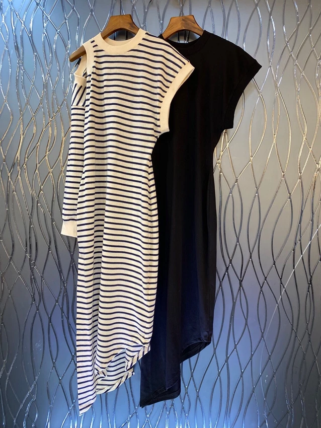 2022 new women fashion one-sleeve off-the-shoulder striped slanted slim long skirt dress 806
2022 new women fashion one-sleeve off-the-shoulder striped slanted slim long skirt dress 806