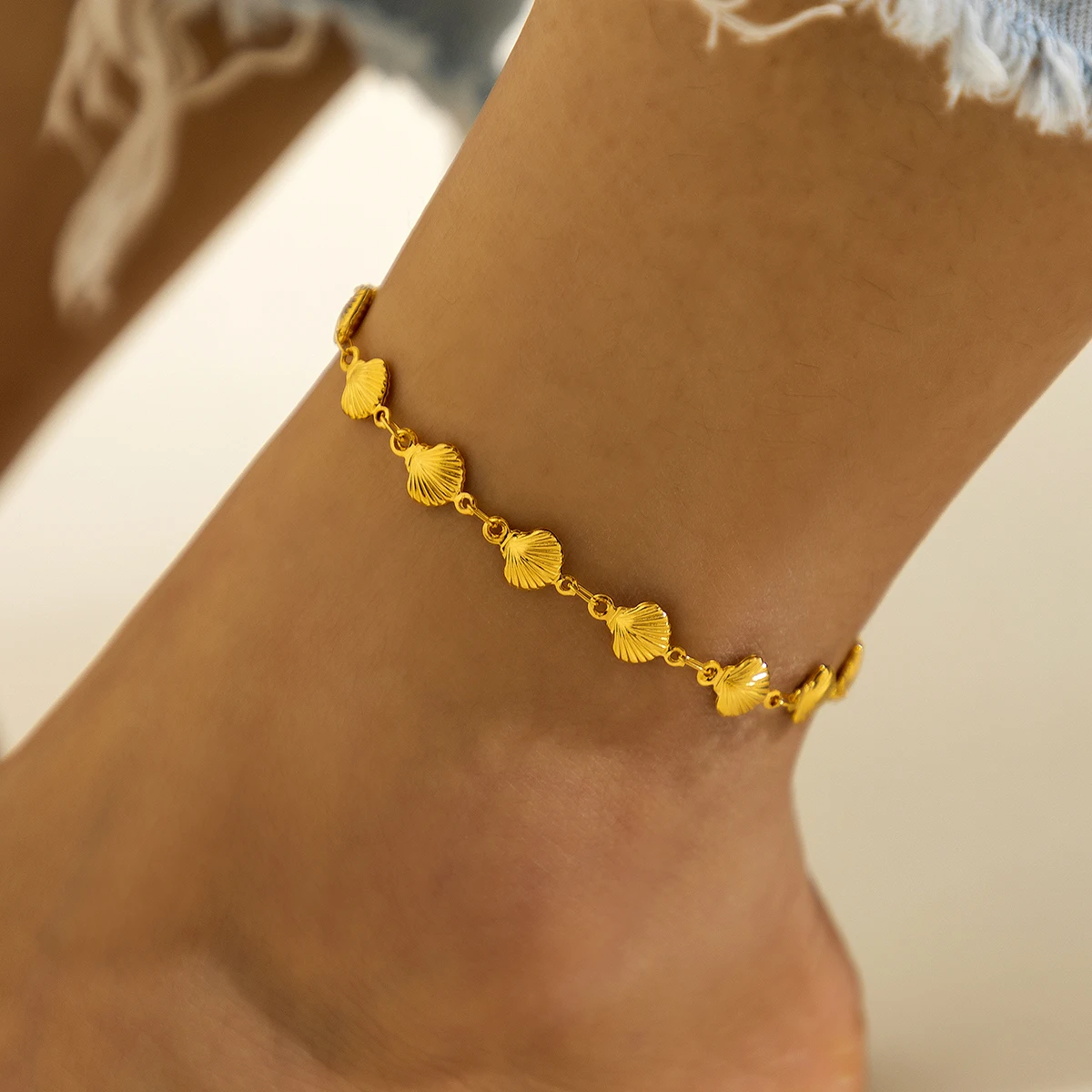 Ingemark Boho Shell Anklets for Women Heels Handmade Metal Foot Jewelry Summer Beach Barefoot Bracelet Ankle on Leg Accessories
Ingemark Boho Shell Anklets for Women Heels Handmade Metal Foot Jewelry Summer Beach Barefoot Bracelet Ankle on Leg Accessories
