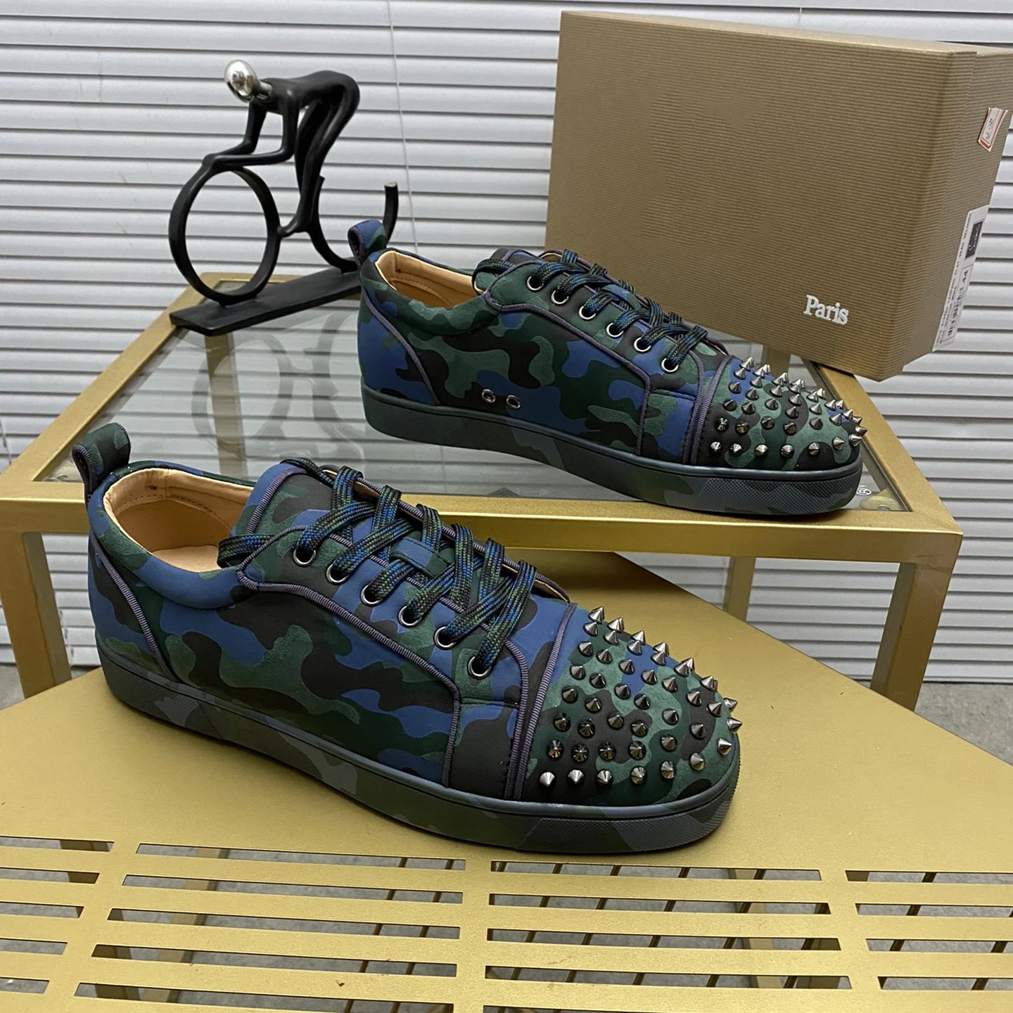 Top Quality Red Sole Womens Trendy Casual Shoes Luxury Mens Real Leather Shoes Lovers Rock Tide Shoes Designr Sneakers MD0195
Top Quality Red Sole Womens Trendy Casual Shoes Luxury Mens Real Leather Shoes Lovers Rock Tide Shoes Designr Sneakers MD0195
