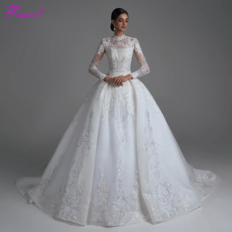 Gorgeous Appliques Beaded Lace Ball Gown Wedding Dress 2023 Romantic High Neck Button Embroidery Long Sleeve Vintage Bridal Gown
Gorgeous Appliques Beaded Lace Ball Gown Wedding Dress 2023 Romantic High Neck Button Embroidery Long Sleeve Vintage Bridal Gown