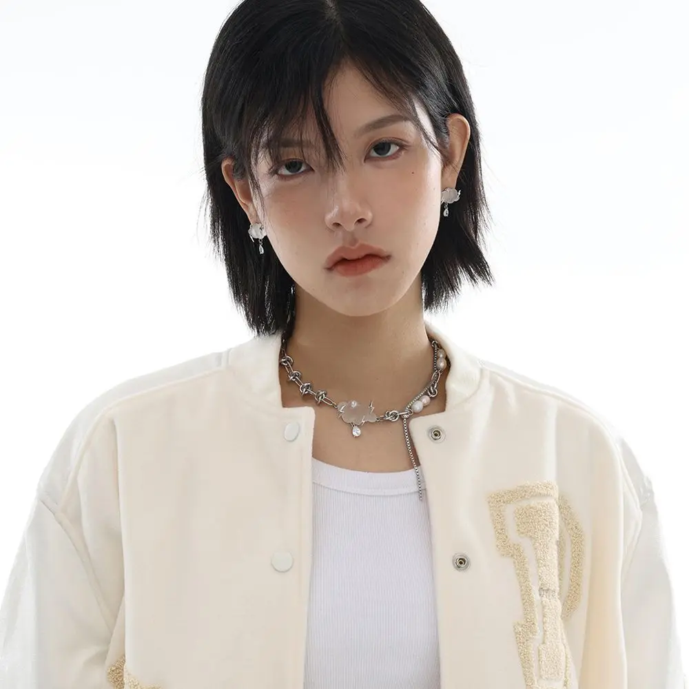 2023 Cloud Round Bead Chain Four Mans Star Tassel Temperament Personality Clavicle Necklace Cloud Earrings Women Bracelet
2023 Cloud Round Bead Chain Four Mans Star Tassel Temperament Personality Clavicle Necklace Cloud Earrings Women Bracelet