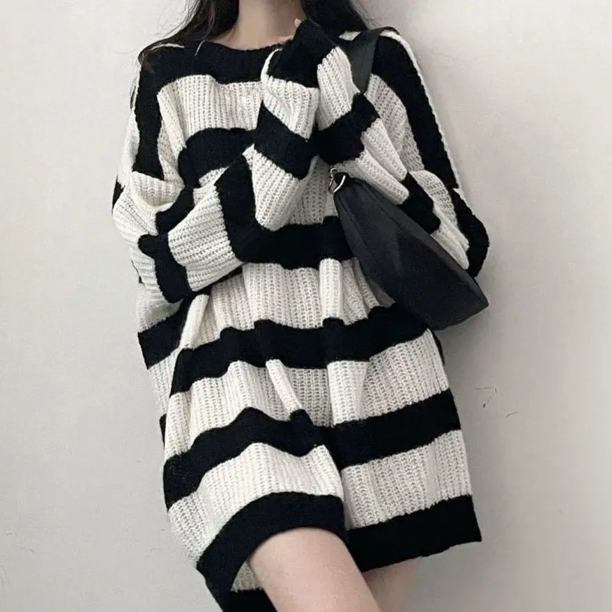 Sweaters Women Harajuku Punk Knitted Stripes Jumper Vintage Plus Size Loose Long Sleeve Pullover Tops Streetwear
Sweaters Women Harajuku Punk Knitted Stripes Jumper Vintage Plus Size Loose Long Sleeve Pullover Tops Streetwear