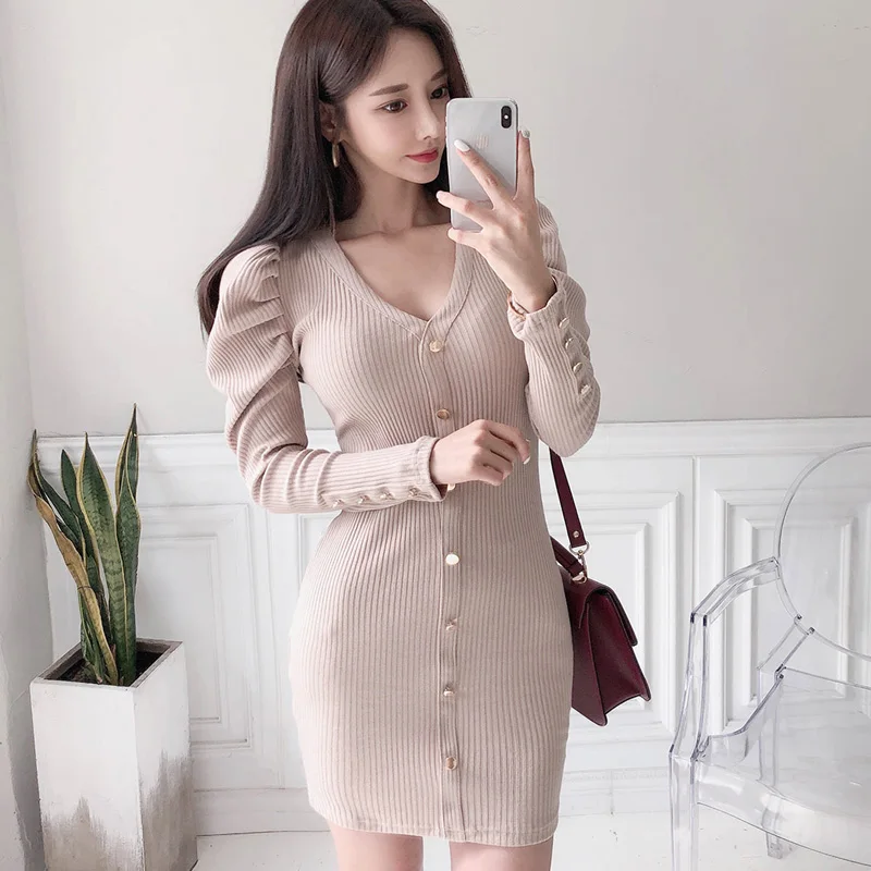 

Winter new han edition temperament single-breasted knitting bag hip render v-neck cultivate one's morality dress dress woman