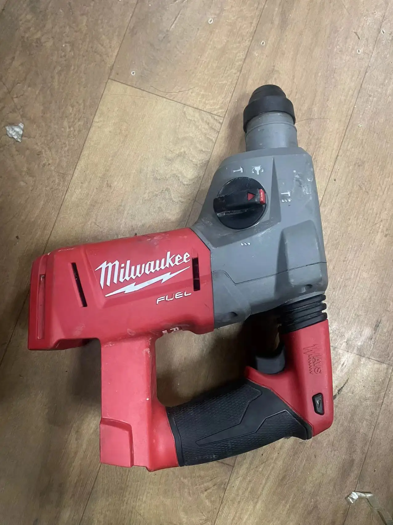 

Milwaukee 2712-20 M18 FUEL 1" SDS Plus Rotary Hammer (Tool Only)，USED,SECOND HAND