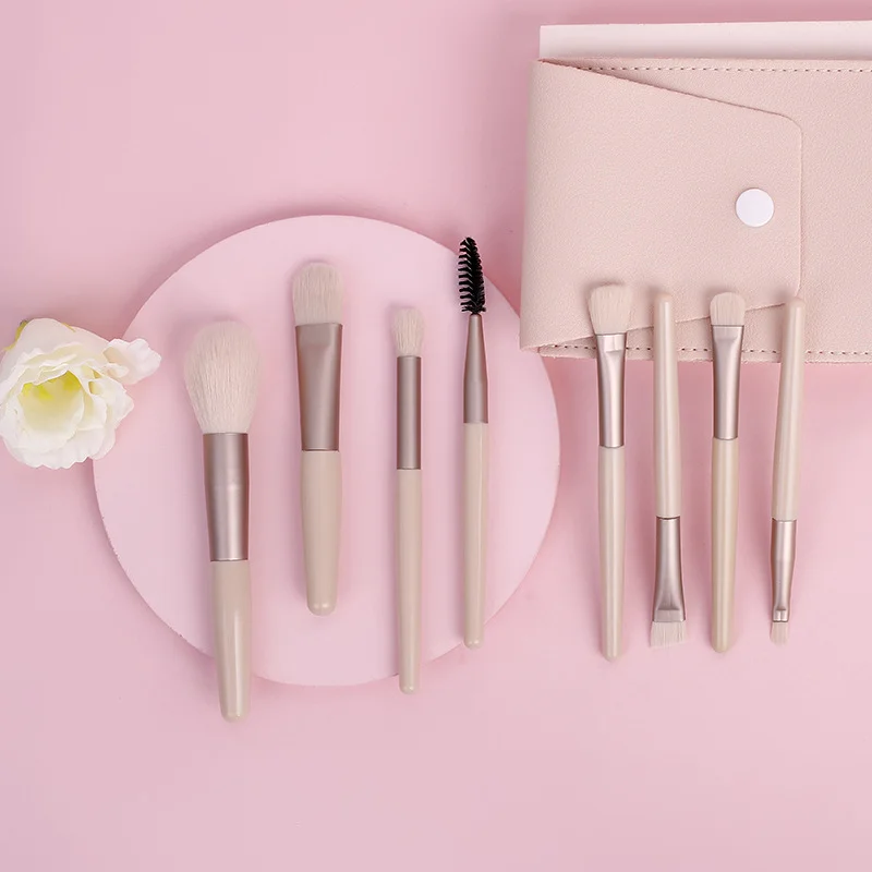 8 Mini Makeup Brush Portable Model Concealer Loose Powder Set Soft Hair Beauty Foundation Eyeshadow Tool Makeup Brush Cosmetics
8 Mini Makeup Brush Portable Model Concealer Loose Powder Set Soft Hair Beauty Foundation Eyeshadow Tool Makeup Brush Cosmetics